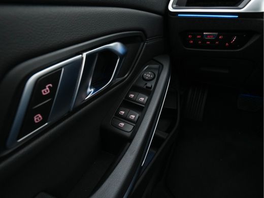 BMW 3 Serie 330e eDrive Edition (Plug-In) (INCL-BTW) Aut. *LEATHER | FULL-LED | DIGI-COCKPIT | HEATED-SPORTSE... ActivLease financial lease