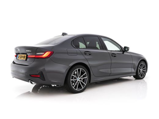 BMW 3 Serie 330e eDrive Edition (Plug-In) (INCL-BTW) Aut. *LEATHER | FULL-LED | DIGI-COCKPIT | HEATED-SPORTSE... ActivLease financial lease
