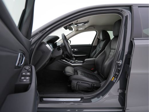 BMW 3 Serie 330e eDrive Edition (Plug-In) (INCL-BTW) Aut. *LEATHER | FULL-LED | DIGI-COCKPIT | HEATED-SPORTSE... ActivLease financial lease