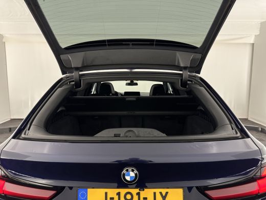 BMW 5 Serie Touring 530d M-Sportpack High Executive Edition (INCL-BTW) Aut. *PANO | LASERLIGHT | LEATHER | TO... ActivLease financial lease