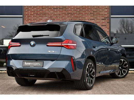 BMW X3 30e xDrive M-Sport Pano ACC 360 H/K HUD 20inch ActivLease financial lease