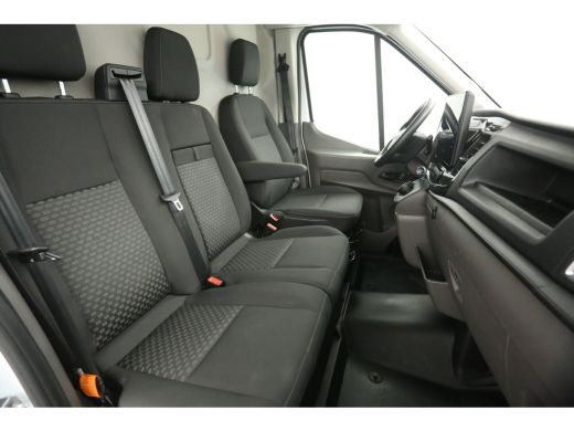 Ford E-Transit L2H2 Trend 68 kWh | Snelladen | SOH 98% | Airco | Camera | 3 Zits | Cruise | Carplay | Navi ActivLease financial lease