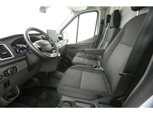 Ford E-Transit L2H2 Trend 68 kWh | Snelladen | SOH 98% | Airco | Camera | 3 Zits | Cruise | Carplay | Navi ActivLease financial lease