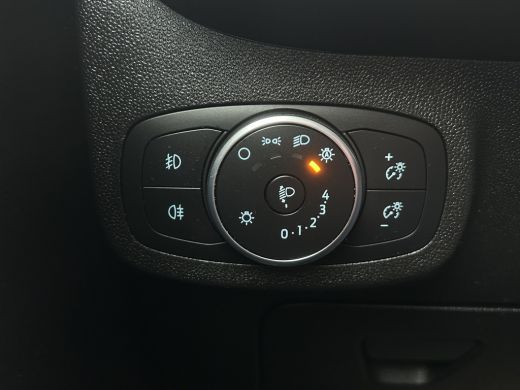 Ford Fiesta 1.1 | Cruise Control | Navi | Bluetooth | Airco | | Airco | Bluetooth telefoonvoorbereiding | Cru... ActivLease financial lease