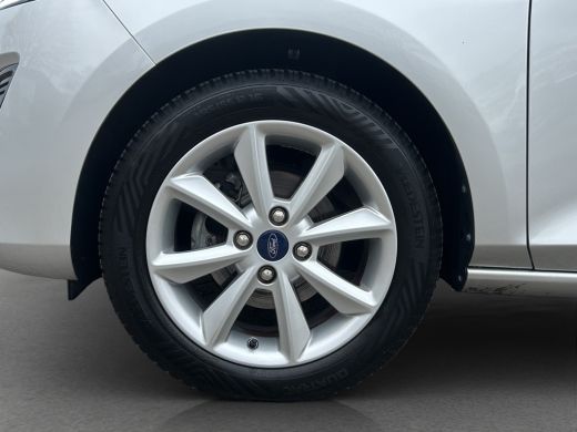 Ford Fiesta 1.1 | Cruise Control | Navi | Bluetooth | Airco | | Airco | Bluetooth telefoonvoorbereiding | Cru... ActivLease financial lease