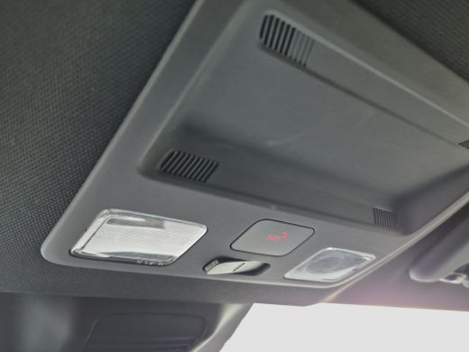 Ford Focus 1.0 EcoBoost Hybrid ST Line Full LED | Parkeersensoren | Full map navigatie | Carplay/android aut... ActivLease financial lease