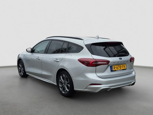 Ford Focus 1.0 EcoBoost Hybrid ST Line Full LED | Parkeersensoren | Full map navigatie | Carplay/android aut... ActivLease financial lease