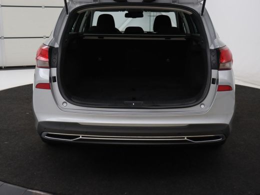 Hyundai i30 1.0 T-GDi MHEV Comfort Smart | Camera | Carplay | Keyless | Full LED | Navigatie | Climate contro... ActivLease financial lease