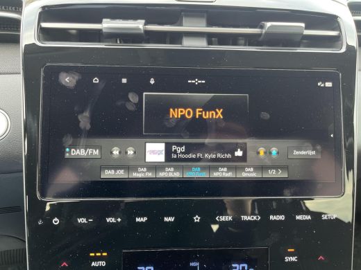 Hyundai Tucson 1.6 T-GDI PHEV Comfort 4WD | Stoelverwarming | Keyless | Android auto Apple Carplay |  Navigatie ... ActivLease financial lease