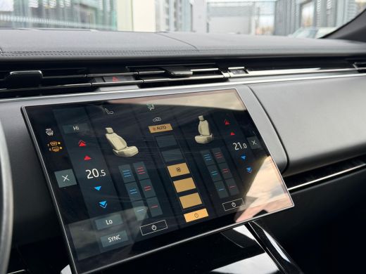 Land Rover Range Rover Sport P460e Dynamic SE | 23 Inch | Pano | Elektrische trekhaak | Stoelkoeling | Black Pack ActivLease financial lease