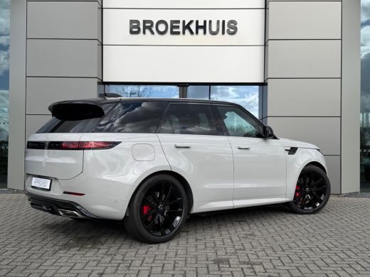 Land Rover Range Rover Sport P460e Dynamic SE | 23 Inch | Pano | Elektrische trekhaak | Stoelkoeling | Black Pack ActivLease financial lease