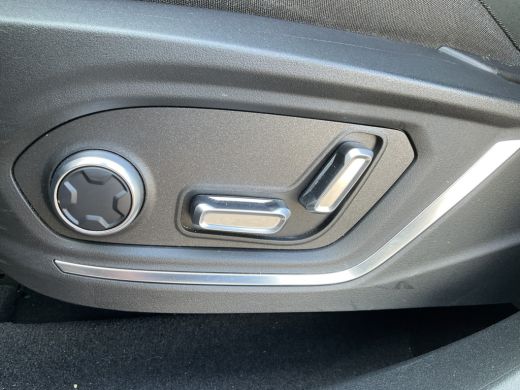 Lynk & Co 01 1.5 PHEV 262PK Adapt.Cruise ZwarteHemel 360&deg; Cam Carplay Plug-in Stoelverw Vol opties! ActivLease financial lease