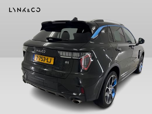 Lynk & Co 01 1.5 PHEV 262PK Adapt.Cruise ZwarteHemel 360&deg; Cam Carplay Plug-in Stoelverw Vol opties! ActivLease financial lease