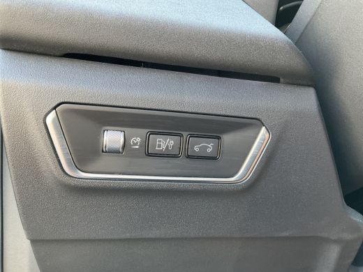 Lynk & Co 01 1.5 PHEV 262PK Adapt.Cruise ZwarteHemel 360&deg; Cam Carplay Plug-in Stoelverw Vol opties! ActivLease financial lease