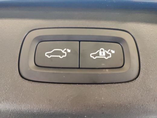 Lynk & Co 01 1.5 PHEV 262PK Adapt.Cruise ZwarteHemel 360&deg; Cam Carplay Plug-in Stoelverw Vol opties! ActivLease financial lease