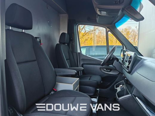 Mercedes-Benz Sprinter L2 H2 Automaat 317 3500 Trekhaak MBUX NAP BOTT Inrichting Standkachel Omvormer (Nieuwe motor 70km) ActivLease financial lease