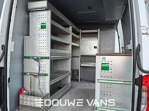 Mercedes-Benz Sprinter L2 H2 Automaat 317 3500 Trekhaak MBUX NAP BOTT Inrichting Standkachel Omvormer (Nieuwe motor 70km) ActivLease financial lease