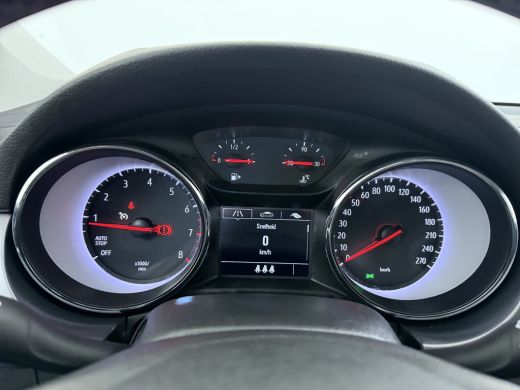 Opel Astra Sports Tourer 1.2 Edition / Navigatie / Parkeersensoren / Carplay / LED / 16'' LMV ActivLease financial lease