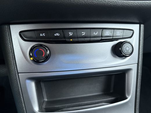 Opel Astra Sports Tourer 1.2 Edition / Navigatie / Parkeersensoren / Carplay / LED / 16'' LMV ActivLease financial lease