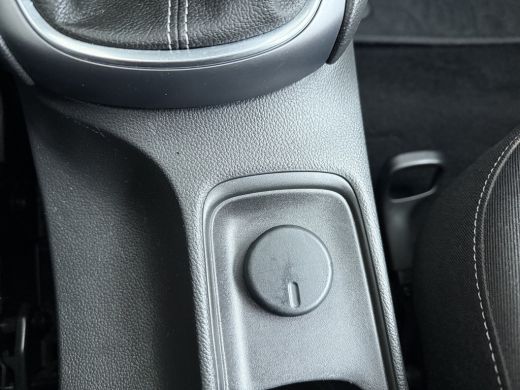 Opel Astra Sports Tourer 1.2 Edition / Navigatie / Parkeersensoren / Carplay / LED / 16'' LMV ActivLease financial lease