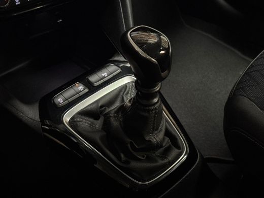 Opel Corsa 1.2 Elegance (VIRTUAL COCKPIT, APPLE CARPLAY, STUUR/STOELVERWARMING, 360 CAMERA, SPORTSTOELEN, LM... ActivLease financial lease