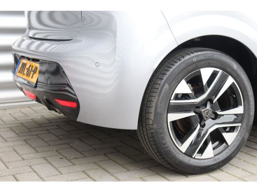 Peugeot 208 1.2 PURETECH 100PK ALLURE / NAVI / LEDER / CLIMA / PDC / 16" LMV / CAMERA / WINTERPAKKET / CRUISE... ActivLease financial lease