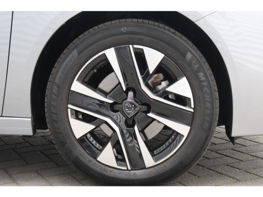 Peugeot 208 1.2 PURETECH 100PK ALLURE / NAVI / LEDER / CLIMA / PDC / 16" LMV / CAMERA / WINTERPAKKET / CRUISE... ActivLease financial lease