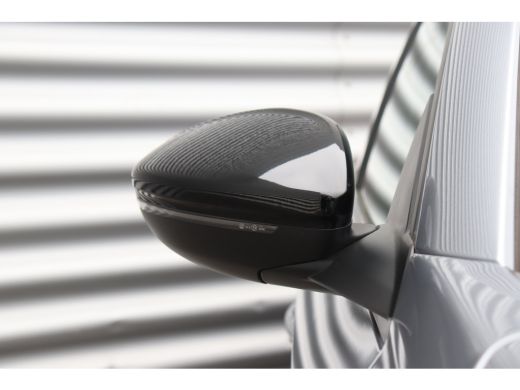 Peugeot 208 1.2 PURETECH 100PK ALLURE / NAVI / LEDER / CLIMA / PDC / 16" LMV / CAMERA / WINTERPAKKET / CRUISE... ActivLease financial lease