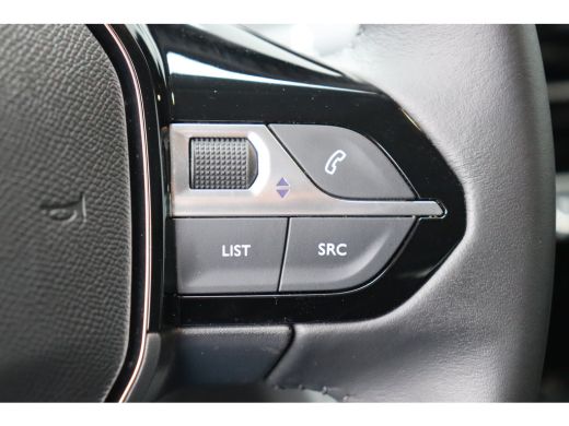 Peugeot 208 1.2 PURETECH 100PK ALLURE / NAVI / LEDER / CLIMA / PDC / 16" LMV / CAMERA / WINTERPAKKET / CRUISE... ActivLease financial lease