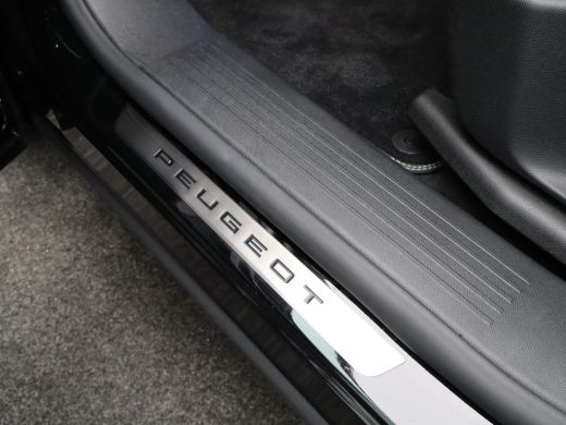 Peugeot 3008 1.2 Hybrid 145 GT Stoelverwarming | Elektrische Kofferklep | Stuurverwarming | Adaptieve Cruise C... ActivLease financial lease