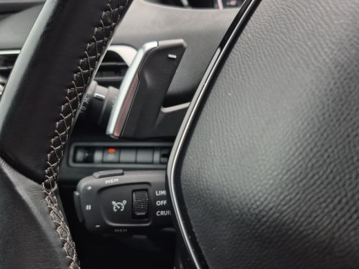 Peugeot 3008 1.2 PureTech Allure Pack Automaat | Trekhaak | Camera | Full LED | Keyless | Parkeersensoren | Fu... ActivLease financial lease