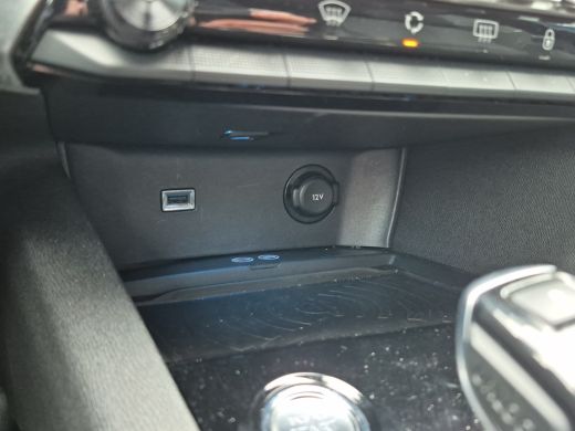 Peugeot 3008 1.2 PureTech Allure Pack Automaat | Trekhaak | Camera | Full LED | Keyless | Parkeersensoren | Fu... ActivLease financial lease