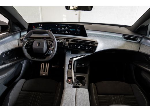 Peugeot e-5008 GT Avantage 73 kWh | Snel leverbaar | 17% bijtelling tot &euro;30.000 ActivLease financial lease