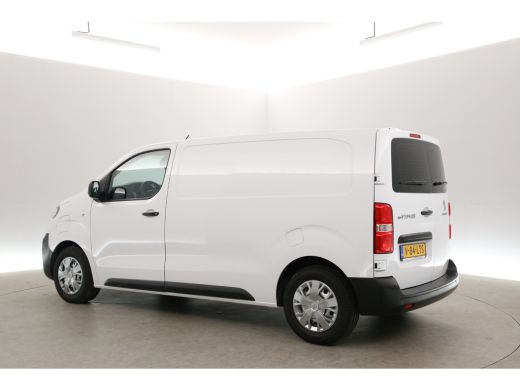 Peugeot e-Expert L2H1 75 kWh | NIEUW | Snelladen | SOH 99% | Airco | 3 Zits | Cruise | Camera | Carplay | Navi ActivLease financial lease