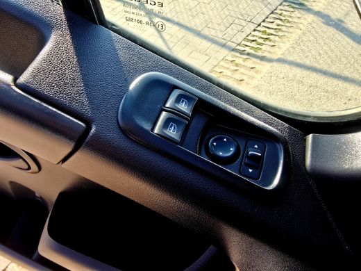 Renault Master T35 2.3 dCi L2 H2 - 150 PK - Euro 6 - Airco - Cruise Control ActivLease financial lease