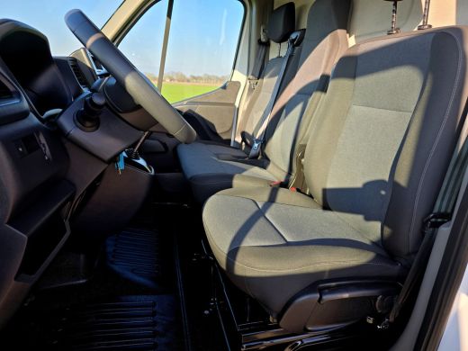 Renault Master T35 2.3 dCi L2 H2 - 150 PK - Euro 6 - Airco - Cruise Control ActivLease financial lease