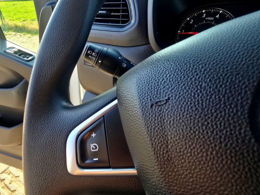 Renault Master T35 2.3 dCi L2 H2 - 150 PK - Euro 6 - Airco - Cruise Control ActivLease financial lease