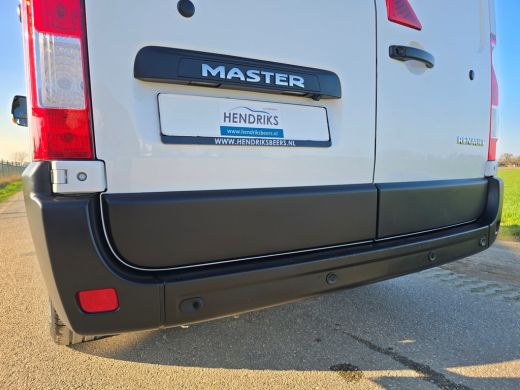 Renault Master T35 2.3 dCi L2 H2 - 150 PK - Euro 6 - Airco - Cruise Control ActivLease financial lease