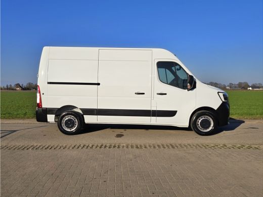 Renault Master T35 2.3 dCi L2 H2 - 150 PK - Euro 6 - Airco - Cruise Control ActivLease financial lease