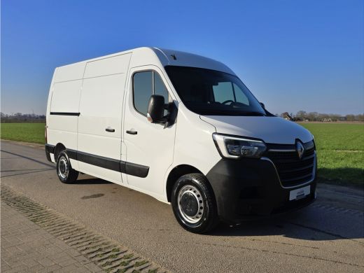 Renault Master T35 2.3 dCi L2 H2 - 150 PK - Euro 6 - Airco - Cruise Control ActivLease financial lease