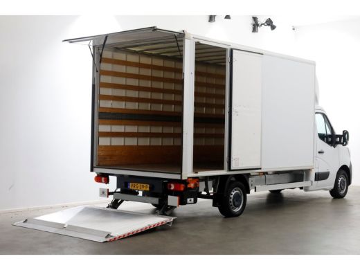 Renault Master T35 Z.E. 33 kWh 100% Electrische bakwagen met laadklep SOH 99% 11-2022 ActivLease financial lease