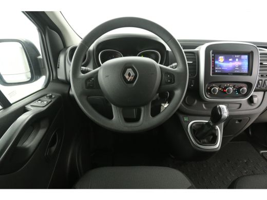 Renault Trafic 2.0 dCi 145PK L2H1 | DC | 6 Zits | Automaat | Airco | Cruise | Carplay | Trekhaak | Parkeersens. ActivLease financial lease