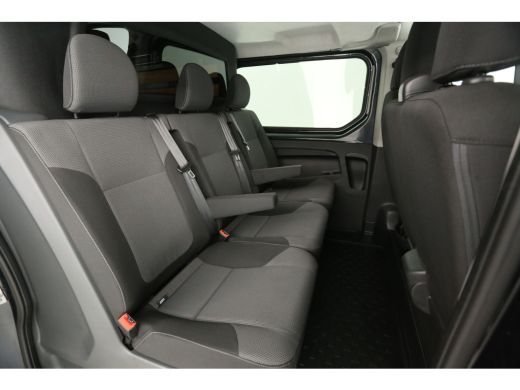 Renault Trafic 2.0 dCi 145PK L2H1 | DC | 6 Zits | Automaat | Airco | Cruise | Carplay | Trekhaak | Parkeersens. ActivLease financial lease