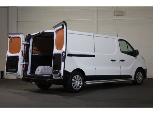 Renault Trafic 2.0 dCi L2 H1 120pk Airco Navigatie ActivLease financial lease