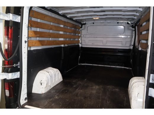 Renault Trafic 2.0 dCi L2 H1 120pk Airco Navigatie ActivLease financial lease