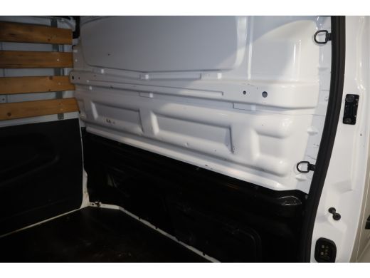 Renault Trafic 2.0 dCi L2 H1 120pk Airco Navigatie ActivLease financial lease