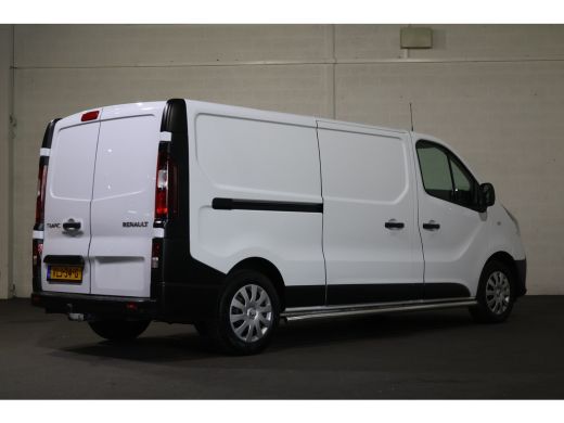 Renault Trafic 2.0 dCi L2 H1 120pk Airco Navigatie ActivLease financial lease