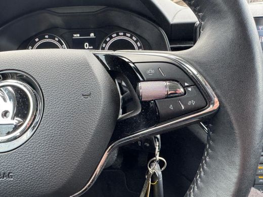 Skoda Kamiq TSI 110PK AMBITION CAMERA/CRUISE/CARPLAY ActivLease financial lease