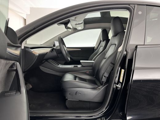 Tesla Model Y RWD 58 kWh [ 3-Fase-11kW ] {SOH-91%} (INCL-BTW) Aut. *PANO | LEATHER | AUTO-PILOT | NAVI-FULLMAP ... ActivLease financial lease