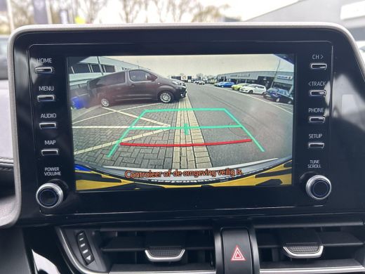 Toyota C-HR 1.8 Hybrid Active ActivLease financial lease